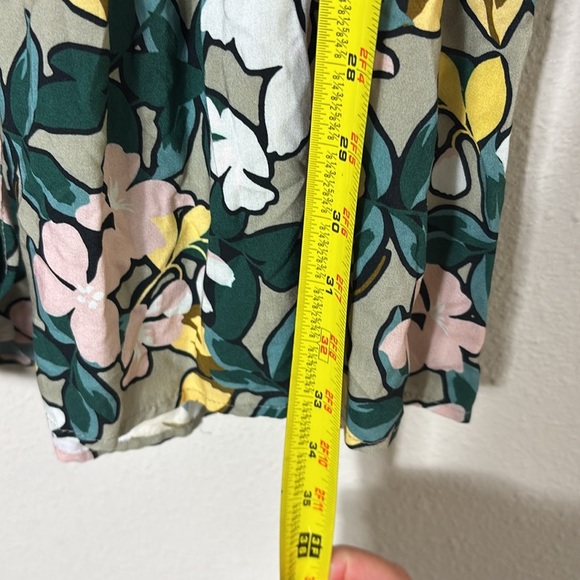 Velvet by Graham & Spencer Morgan Floral Dress size small - Picture 8 of 10